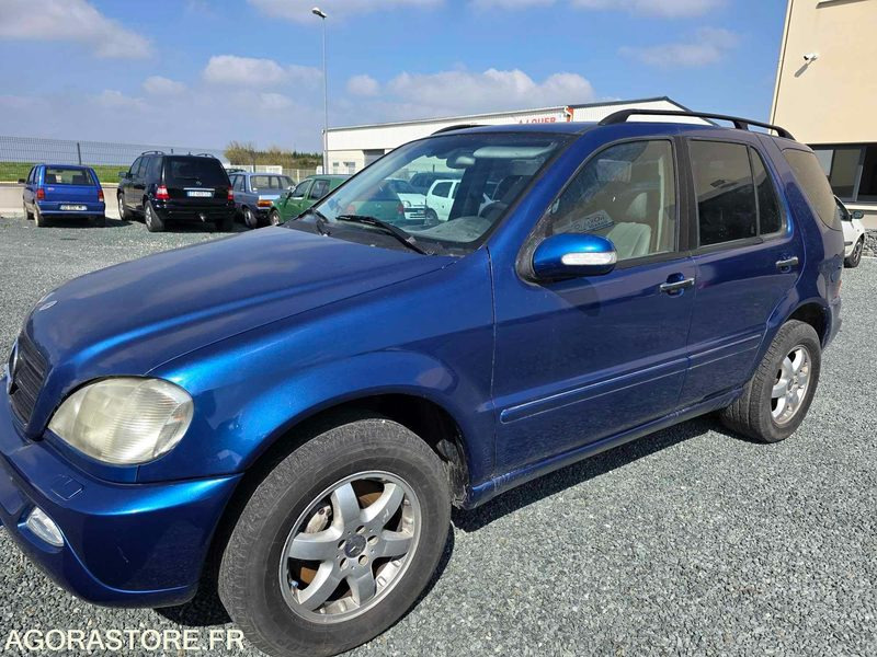 NIORT - MERCEDES ML 400 CDI BVA BI TURBO 4.00L 250 CH PEINTURE NEUVE 2025 - 汽车:图1 NIORT - MERCEDES ML 400 CDI BVA BI TURBO 4.00L 250 CH PEINTURE NEUVE 2025 - 汽车:图1