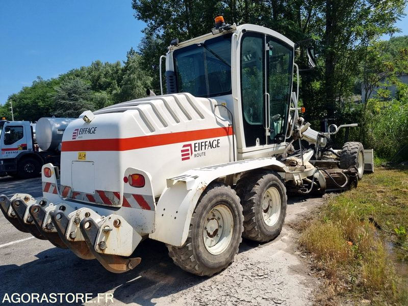 NIVELEUSE - NEW HOLLAND F106.7 - 2014 / 6195 Heures (M47110) - 平路机:图4 NIVELEUSE - NEW HOLLAND F106.7 - 2014 / 6195 Heures (M47110) - 平路机:图4