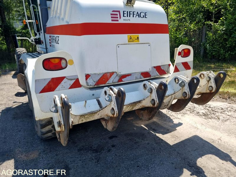 NIVELEUSE - NEW HOLLAND F106.7 - 2014 / 6195 Heures (M47110) - 平路机:图5 NIVELEUSE - NEW HOLLAND F106.7 - 2014 / 6195 Heures (M47110) - 平路机:图5