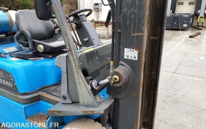Nissan 2682 heures Triplex UD02A25PQ - 3F550 - 液化石油气叉车:图5 Nissan 2682 heures Triplex UD02A25PQ - 3F550 - 液化石油气叉车:图5