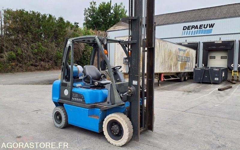 Nissan 2682 heures Triplex UD02A25PQ - 3F550 - 液化石油气叉车:图3 Nissan 2682 heures Triplex UD02A25PQ - 3F550 - 液化石油气叉车:图3