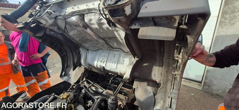Nissan Cabstar - 翻斗货车:图3 Nissan Cabstar - 翻斗货车:图3