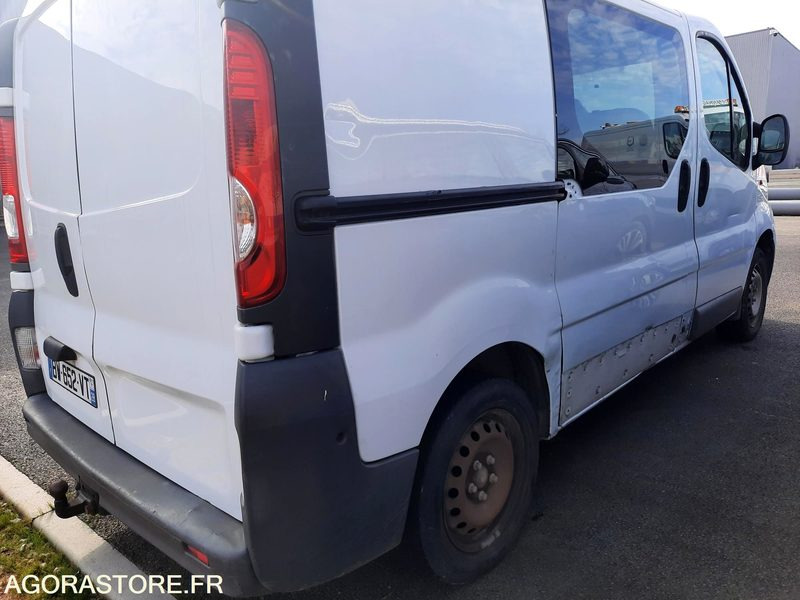 OPEL VIVARO - 2011 - 112 800KM - 无侧窗厢式货车:图5 OPEL VIVARO - 2011 - 112 800KM - 无侧窗厢式货车:图5