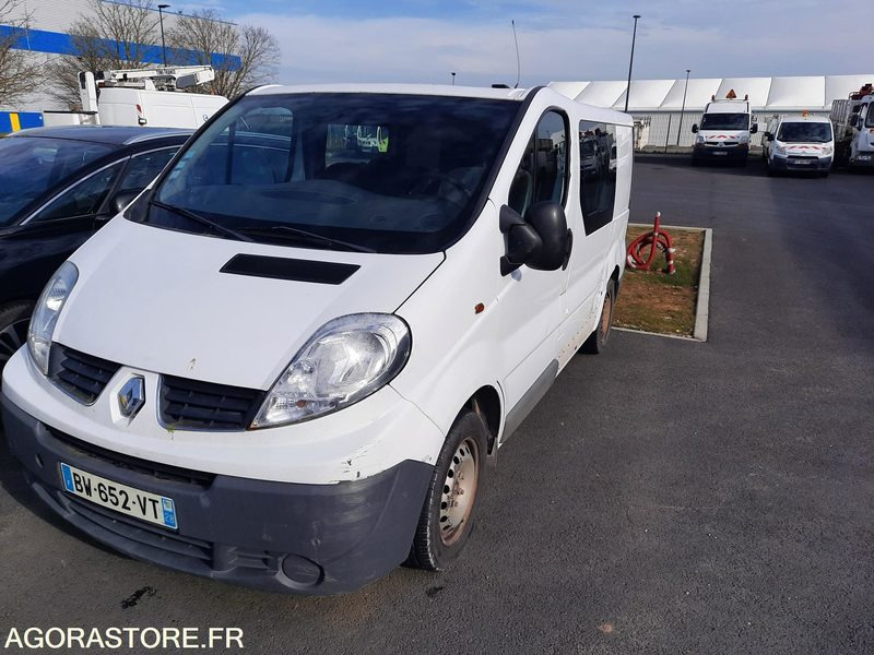 OPEL VIVARO - 2011 - 112 800KM - 无侧窗厢式货车:图1 OPEL VIVARO - 2011 - 112 800KM - 无侧窗厢式货车:图1