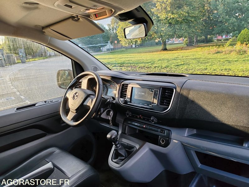 Opel vivaro - 73000km - 2021 - 紧凑型面包车:图4 Opel vivaro - 73000km - 2021 - 紧凑型面包车:图4