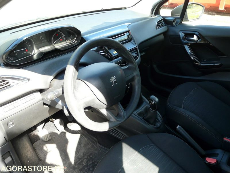 PEUGEOT 208 DX190CZ - 汽车:图5 PEUGEOT 208 DX190CZ - 汽车:图5