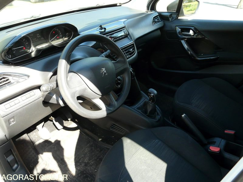 PEUGEOT 208 DX201CZ - 汽车:图5 PEUGEOT 208 DX201CZ - 汽车:图5