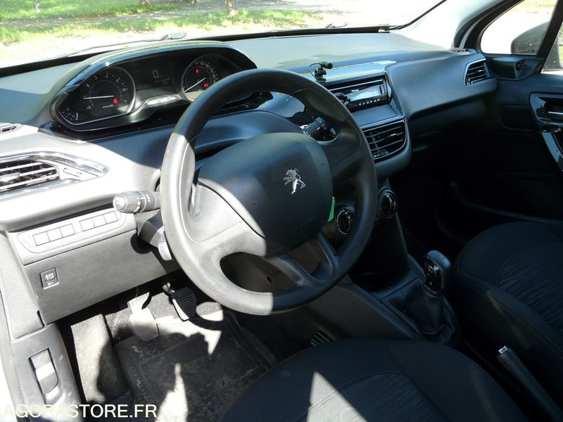 PEUGEOT 208 DX207CZ - 汽车:图5 PEUGEOT 208 DX207CZ - 汽车:图5