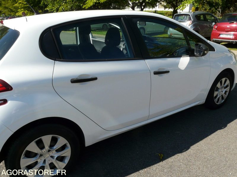 PEUGEOT 208 DX207CZ - 汽车:图3 PEUGEOT 208 DX207CZ - 汽车:图3
