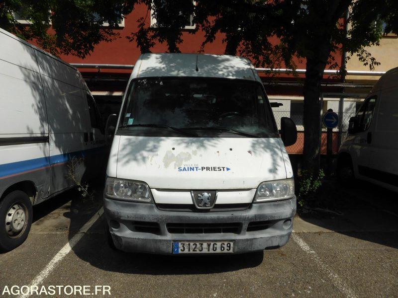 PEUGEOT BOXER 45000 kms 2002 - 无侧窗厢式货车:图1 PEUGEOT BOXER 45000 kms 2002 - 无侧窗厢式货车:图1