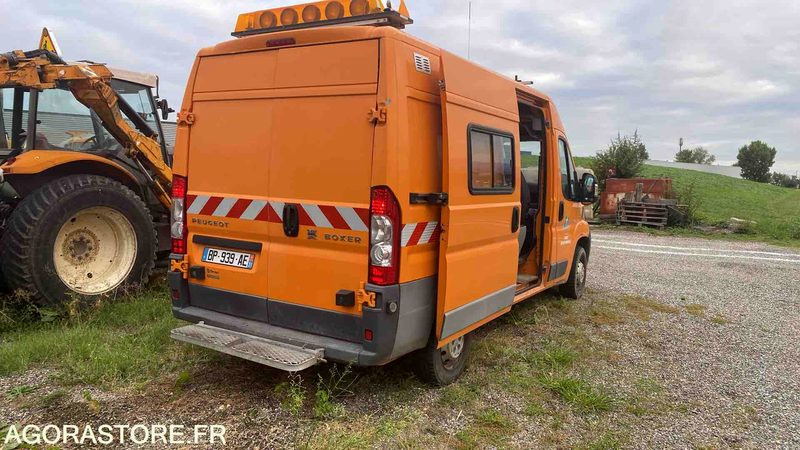 PEUGEOT BOXER 4X4 DANGEL - 2011 - 155041 KM - 无侧窗厢式货车:图4 PEUGEOT BOXER 4X4 DANGEL - 2011 - 155041 KM - 无侧窗厢式货车:图4