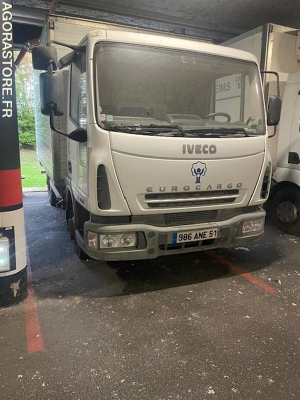 POID LOURD IVECO - 厢式卡车:图1 POID LOURD IVECO - 厢式卡车:图1