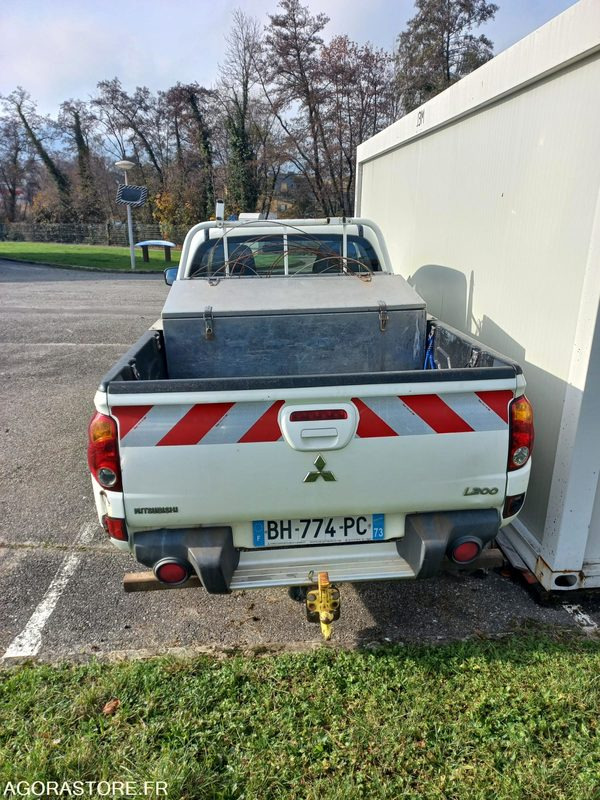 Pick-up Mitsubishi L200 de 2011 (réf. 4229) - 皮卡车:图5 Pick-up Mitsubishi L200 de 2011 (réf. 4229) - 皮卡车:图5