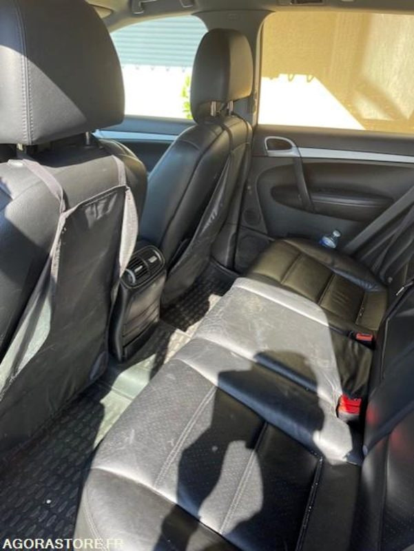 越野车 Porsche Cayenne V6 - 312 234 kms - 2004：图17