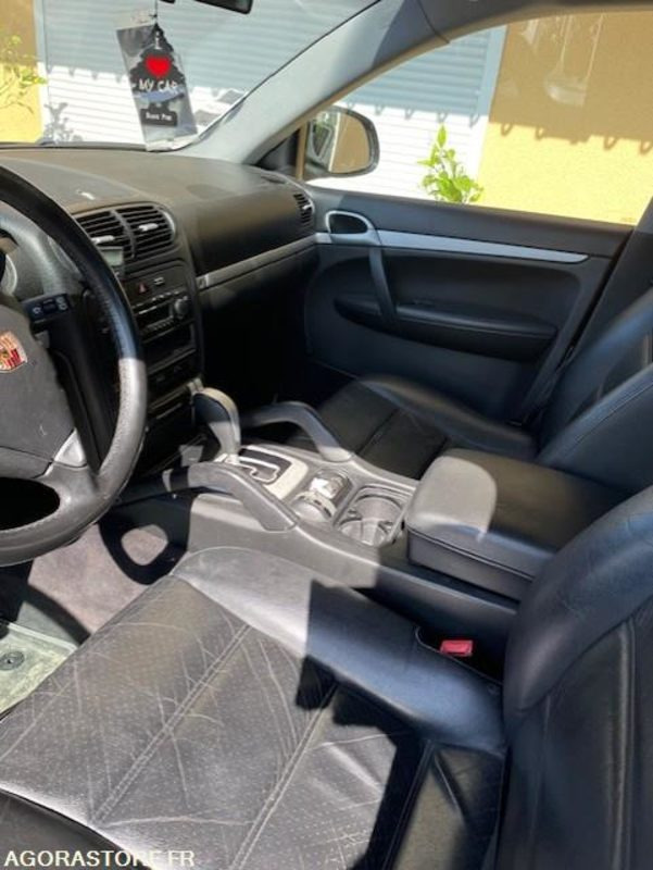 越野车 Porsche Cayenne V6 - 312 234 kms - 2004：图9