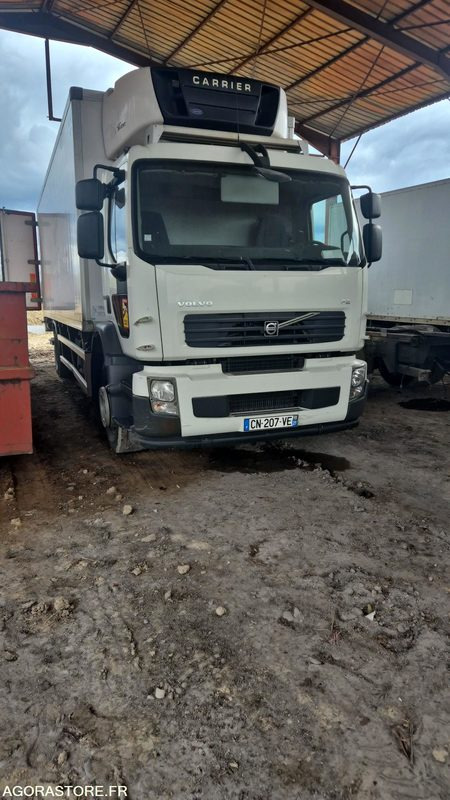 Porteur frigo Volvo FE 260 - 卡车:图2 Porteur frigo Volvo FE 260 - 卡车:图2