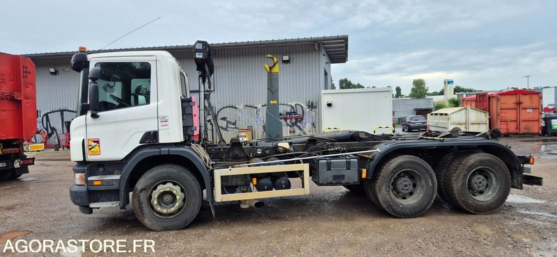 R51889 - PORTEUR AMPLIROLL SCANIA P360 de 2010 - 6x4 - BRAS DALBY - 515859 km - 吊钩升降车:图3 R51889 - PORTEUR AMPLIROLL SCANIA P360 de 2010 - 6x4 - BRAS DALBY - 515859 km - 吊钩升降车:图3