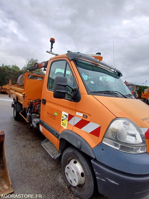 RENAULT CAMION BENNE MASCOTT AVEC GRUET PALFINGER - 2005 -124737 KMS - 卡车:图2 RENAULT CAMION BENNE MASCOTT AVEC GRUET PALFINGER - 2005 -124737 KMS - 卡车:图2