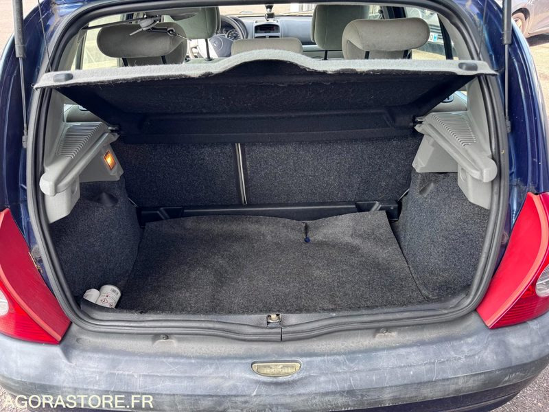 RENAULT CLIO 1.5 DCI 90CH - 2003 - 190000KMS - 汽车:图5 RENAULT CLIO 1.5 DCI 90CH - 2003 - 190000KMS - 汽车:图5