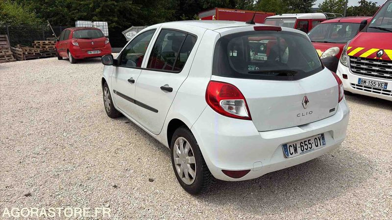 RENAULT CLIO 3 - 197 915 Kms - 2013-CW-655-QY - 汽车:图4 RENAULT CLIO 3 - 197 915 Kms - 2013-CW-655-QY - 汽车:图4