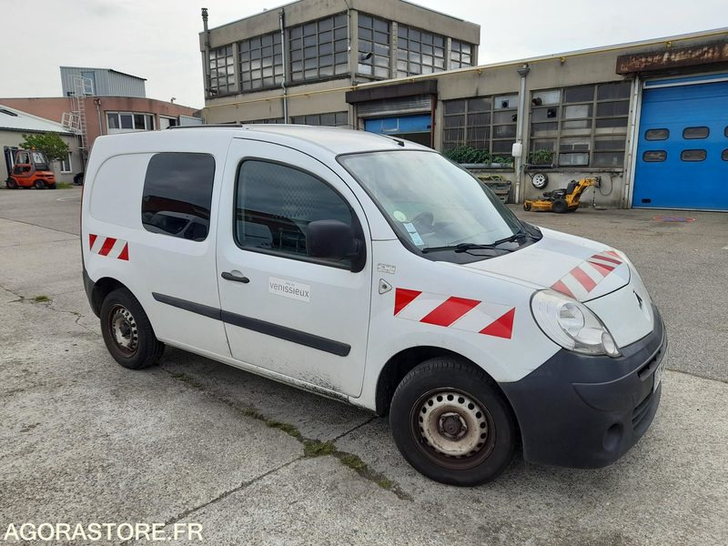 RENAULT KANGOO VU 1.5 DCI 68CH 2011 173325 KM - 紧凑型面包车:图1 RENAULT KANGOO VU 1.5 DCI 68CH 2011 173325 KM - 紧凑型面包车:图1