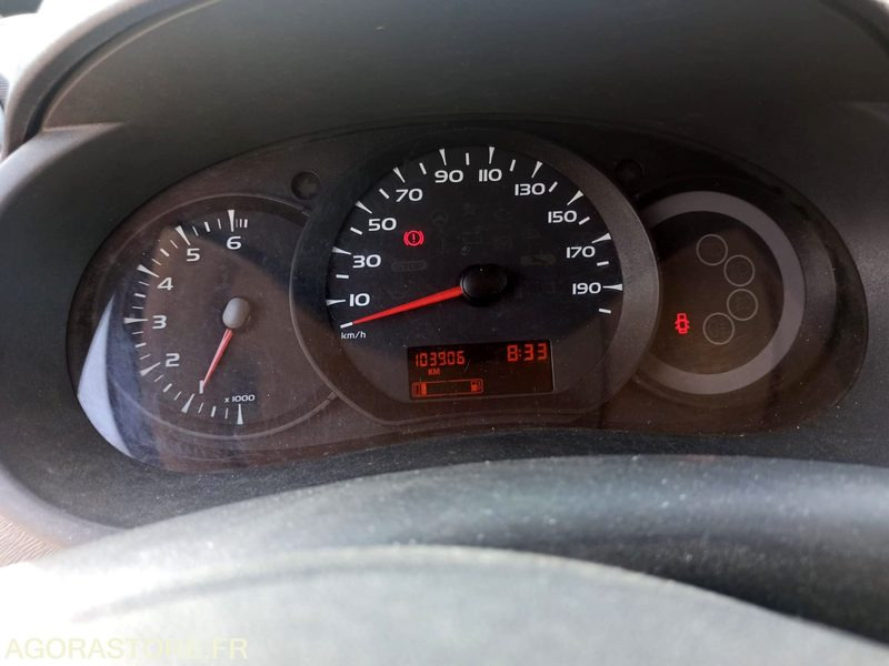RENAULT KANGOO VU 2 PLACES 1.5 DCI 68CH 2011 103906KM - 紧凑型面包车:图4 RENAULT KANGOO VU 2 PLACES 1.5 DCI 68CH 2011 103906KM - 紧凑型面包车:图4