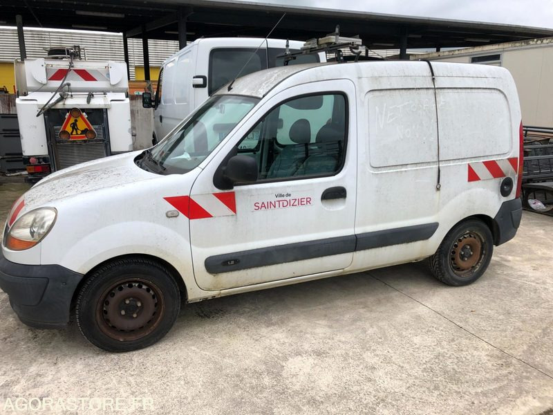RENAULT KANGOO - 无侧窗厢式货车:图2 RENAULT KANGOO - 无侧窗厢式货车:图2