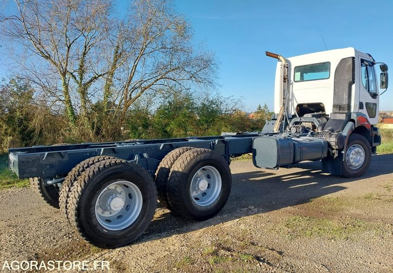 RENAULT KERAX 370-26 / 2004 / 715710 Km avec peinture neuve - 驾驶室底盘卡车:图3 RENAULT KERAX 370-26 / 2004 / 715710 Km avec peinture neuve - 驾驶室底盘卡车:图3