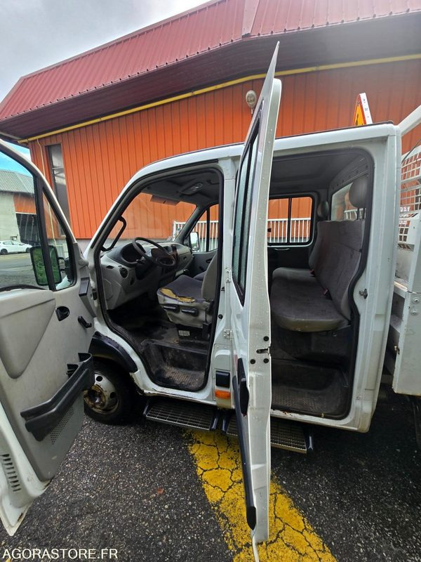 RENAULT MASCOTT - 小型货车:图3 RENAULT MASCOTT - 小型货车:图3