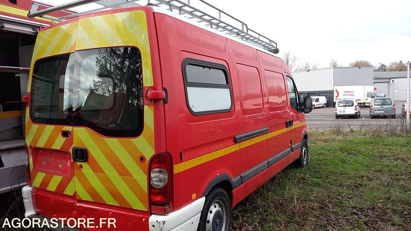 RENAULT - MASTER - 2005 - 368BLN57 - 无侧窗厢式货车:图2 RENAULT - MASTER - 2005 - 368BLN57 - 无侧窗厢式货车:图2