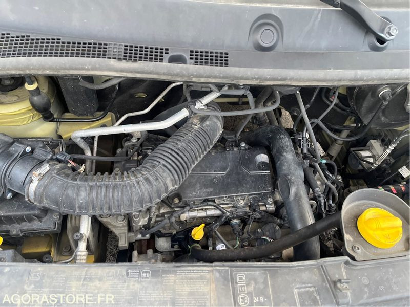 RENAULT - MASTER - 2011 / 285960 KM (P1509175) - 无侧窗厢式货车:图4 RENAULT - MASTER - 2011 / 285960 KM (P1509175) - 无侧窗厢式货车:图4
