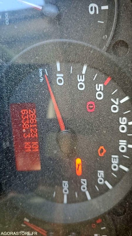 无侧窗厢式货车 RENAULT MASTER - 2013 / 266123KM - (CY733WT):图6 无侧窗厢式货车 RENAULT MASTER - 2013 / 266123KM - (CY733WT):图6