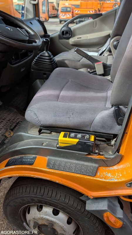 RENAULT MAXITY 110DXI - FM-356-KQ - 2009 - 翻斗货车:图2 RENAULT MAXITY 110DXI - FM-356-KQ - 2009 - 翻斗货车:图2