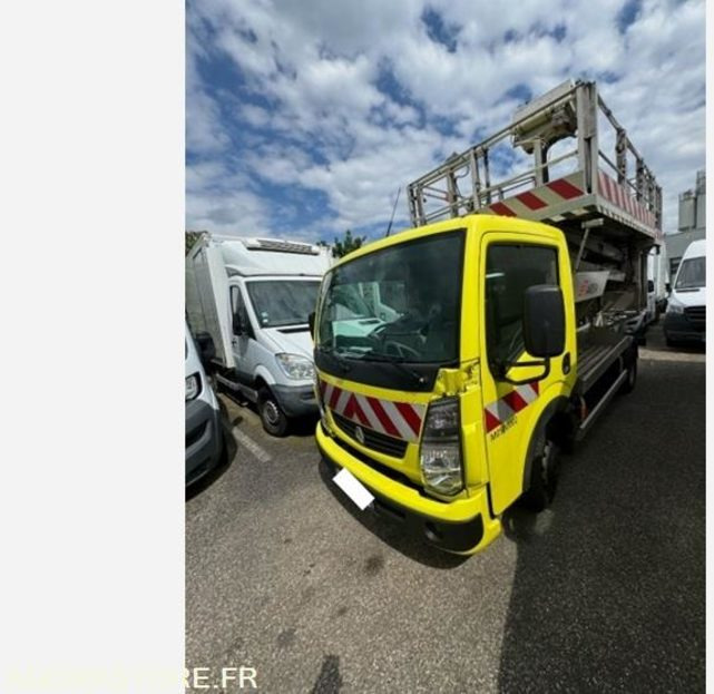 RENAULT MAXITY 2.5l 130CV NACELLE PASSERELLE ELEVATRICE - 2009 - 125 000km - 小型货车:图1 RENAULT MAXITY 2.5l 130CV NACELLE PASSERELLE ELEVATRICE - 2009 - 125 000km - 小型货车:图1