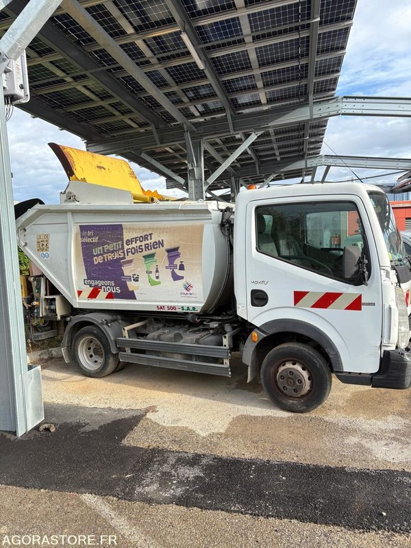 RENAULT MAXITY DIESEL AM 2013 BOM 83275KM CT-350-LL N° VIN: VF6SNFF24D3153920 - 翻斗货车:图2 RENAULT MAXITY DIESEL AM 2013 BOM 83275KM CT-350-LL N° VIN: VF6SNFF24D3153920 - 翻斗货车:图2