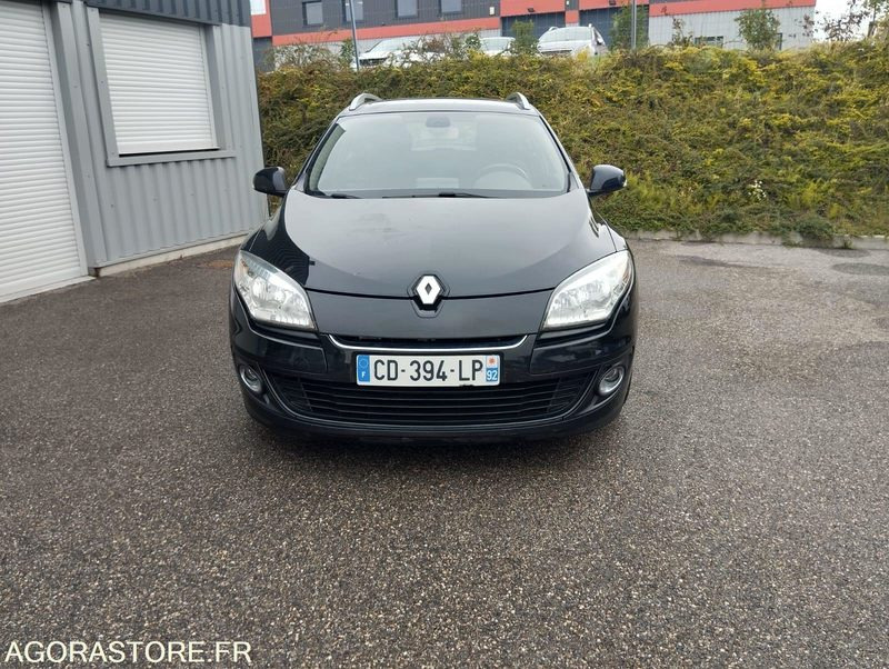 RENAULT MÉGANE 3 TOMTOM 1.5 DCI 110 - ANNÉE 2012 - 221000 KMS - 旅行车:图1 RENAULT MÉGANE 3 TOMTOM 1.5 DCI 110 - ANNÉE 2012 - 221000 KMS - 旅行车:图1