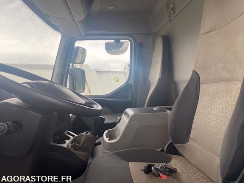 RENAULT MIDLUM 180 DXIFOURGON HAYON 260000 KM - 卡车:图5 RENAULT MIDLUM 180 DXIFOURGON HAYON 260000 KM - 卡车:图5