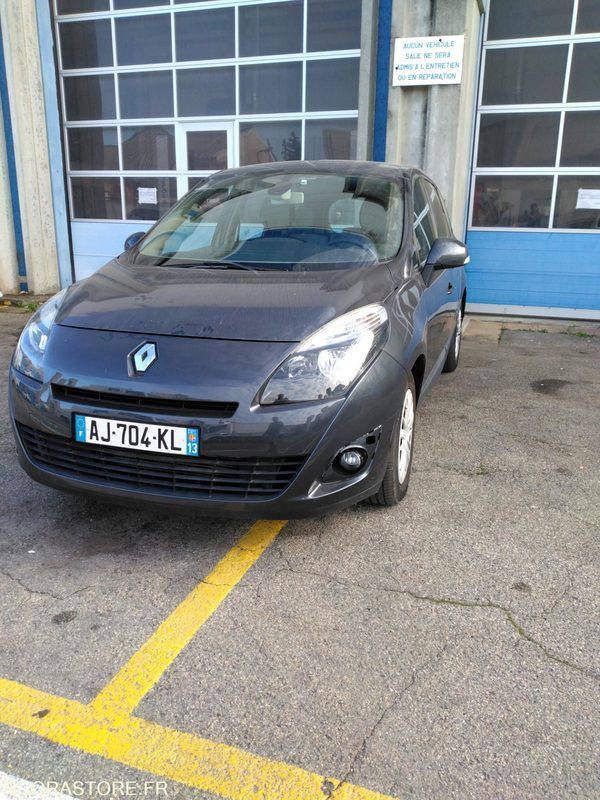 RENAULT SCENIC 1.9 DIESEL - 汽车:图4 RENAULT SCENIC 1.9 DIESEL - 汽车:图4