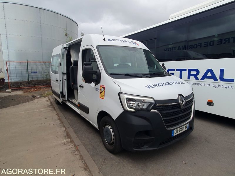 RENAULT TRAFFIC 9 PL AUTO ECOLE - 2019 - 83000 Kms - 紧凑型面包车:图2 RENAULT TRAFFIC 9 PL AUTO ECOLE - 2019 - 83000 Kms - 紧凑型面包车:图2