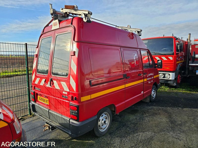 RENAULT TRAFIC - 1996 - 23321KM - 3549QV41 - 无侧窗厢式货车:图3 RENAULT TRAFIC - 1996 - 23321KM - 3549QV41 - 无侧窗厢式货车:图3