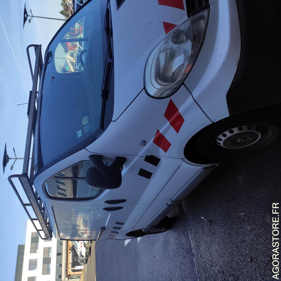 RENAULT - TRAFIC - 2014 / 180193 KMS (DE-503-XA) - 无侧窗厢式货车:图3 RENAULT - TRAFIC - 2014 / 180193 KMS (DE-503-XA) - 无侧窗厢式货车:图3