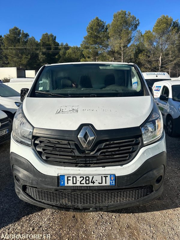 RENAULT - TRAFIC L2H1 - 2017 / 286000 KM - 无侧窗厢式货车:图2 RENAULT - TRAFIC L2H1 - 2017 / 286000 KM - 无侧窗厢式货车:图2