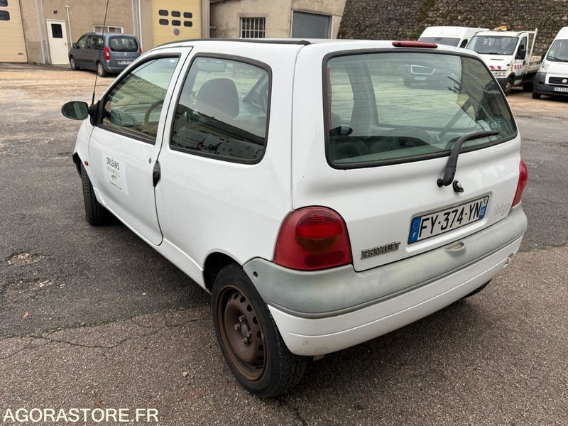 RENAULT TWINGO - 2002 - 158000KM - 汽车:图3 RENAULT TWINGO - 2002 - 158000KM - 汽车:图3