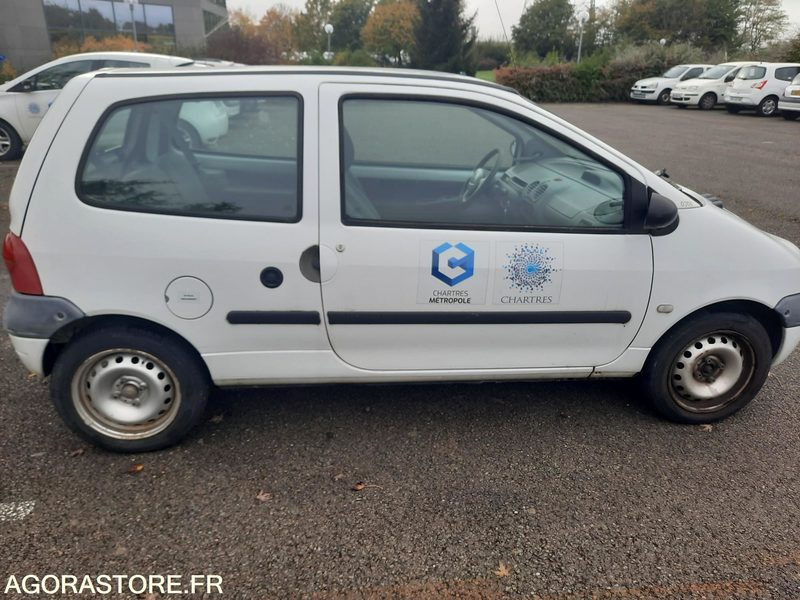 RENAULT TWINGO - 2003 - 90650KM - 汽车:图4 RENAULT TWINGO - 2003 - 90650KM - 汽车:图4