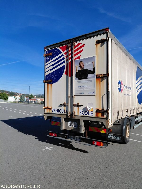 RENAULT midlum 240 - 2009 - 301686 Kms - 卡车:图3 RENAULT midlum 240 - 2009 - 301686 Kms - 卡车:图3