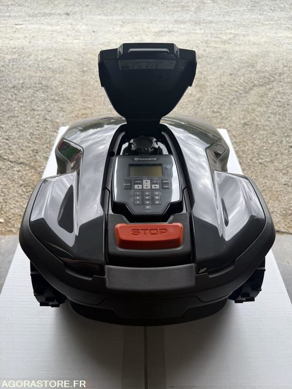 ROBOT de tonte NEUF 305 Husqvarna Unitaire - 园林割草机:图2 ROBOT de tonte NEUF 305 Husqvarna Unitaire - 园林割草机:图2