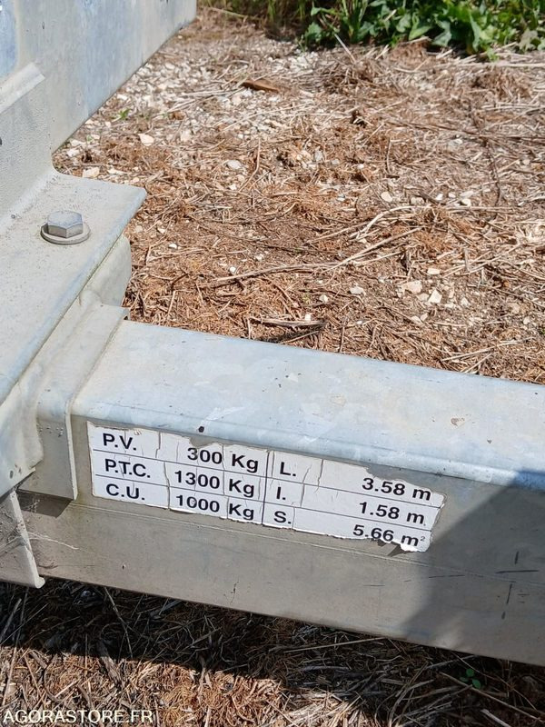 Remorque PORTE ROULEAU HUBIERE - 工程机械拖车:图4 Remorque PORTE ROULEAU HUBIERE - 工程机械拖车:图4