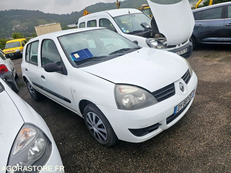 Renault Clio - 2007 - 237145km - DY887CL - 汽车:图2 Renault Clio - 2007 - 237145km - DY887CL - 汽车:图2