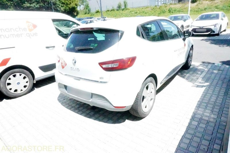 Renault Clio 4 122544 kms 2013 - 汽车:图2 Renault Clio 4 122544 kms 2013 - 汽车:图2