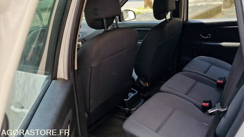 Renault Grand Scenic III Phase 2 1.5 dCi eco2 Rallongé - 汽车:图5 Renault Grand Scenic III Phase 2 1.5 dCi eco2 Rallongé - 汽车:图5